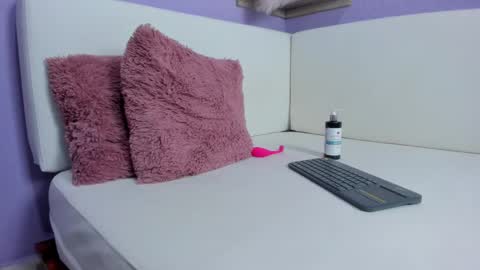 Carolina  online show from March 12, 11:33 pm