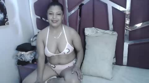 carolina suarez online show from March 2, 2:16 am