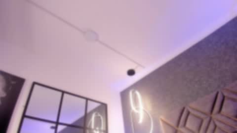 Snapshot of carolinaa_suarez chatting on October 20, 12:10 pm carolinaa_suarez online show from October 20, 12:10 pm