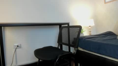  Caroline  online show from February 20, 11:34 am