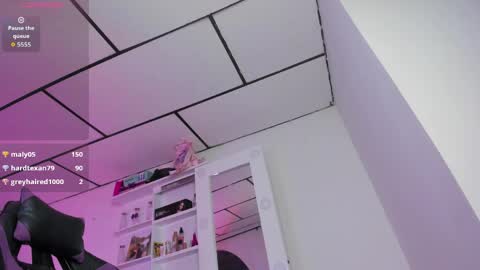 CarolineeGarcia online show from March 31, 10:05 am