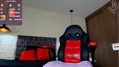 Caroline Scoth online show from October 1, 6:07 pm