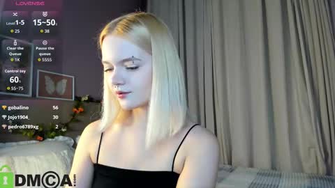 Carrie foster online show from September 21, 4:11 pm