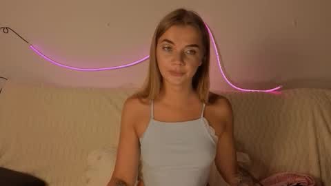 carriebradshawww online show from October 6, 7:10 pm