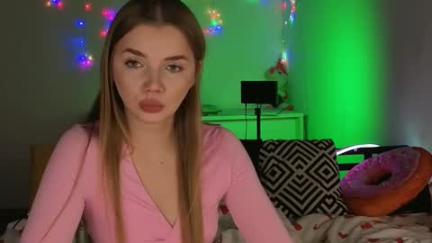 carriebradshawww online show from February 22, 6:21 pm