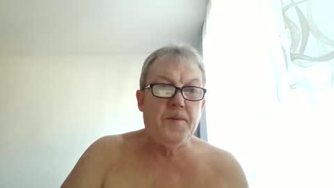 carsten21101 online show from April 2, 7:26 am