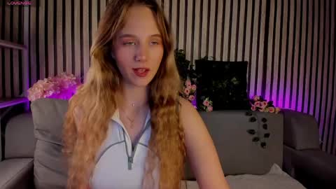Casey sweeet online show from May 20, 9:38 am