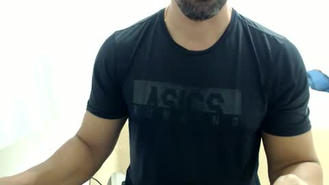 cashmastermuscle77 online show from March 15, 9:51 pm