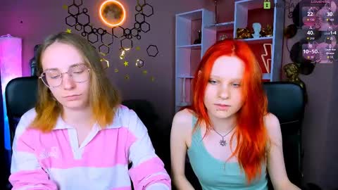 Cassandra online show from April 18, 7:18 pm