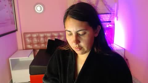Snapshot of cassandra_ruizz chatting on October 17, 10:47 pm 573215024606 online show from October 17, 10:47 pm