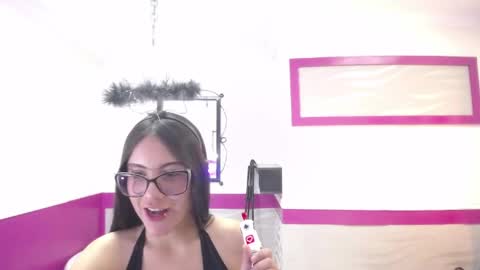 Cassie online show from May 14, 1:53 pm