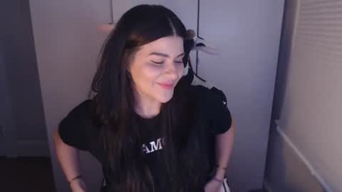 cassiealvarez online show from July 10, 3:00 am