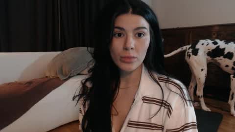 cassiealvarez online show from July 20, 8:39 am