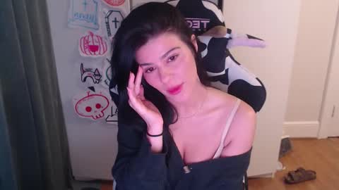 cassiealvarez online show from October 28, 3:51 am