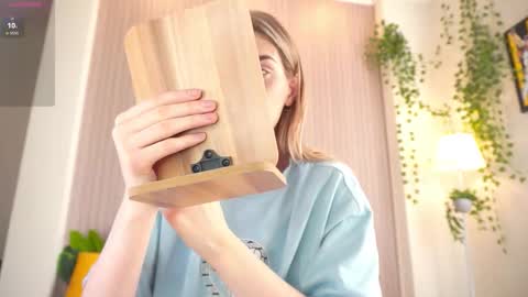 Im Cassie3 online show from March 4, 8:33 am