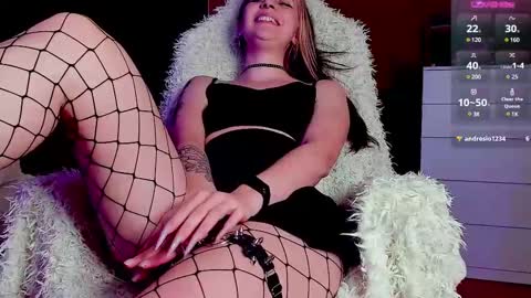 Ellie online show from February 14, 9:21 pm