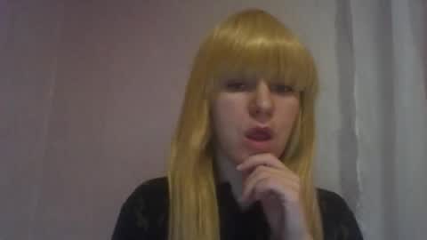 Snapshot of cat_2019 chatting on December 27, 12:29 am cat_2019 online show from December 27, 12:29 am