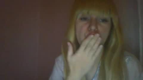 Snapshot of cat_2019 chatting on December 29, 1:13 am cat_2019 online show from December 29, 1:13 am