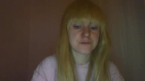 Snapshot of cat_2019 chatting on March 9, 11:14 pm cat_2019 online show from March 9, 11:14 pm