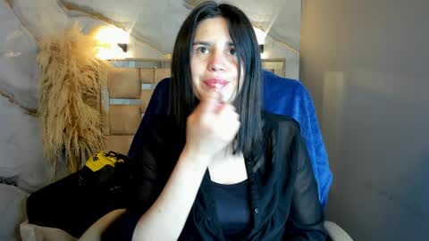 cata black online show from May 23, 12:01 pm