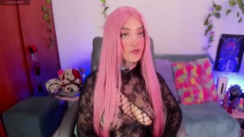 Cata green model independient online show from September 30, 8:19 pm