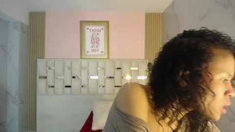 Catalina  online show from April 7, 3:08 am