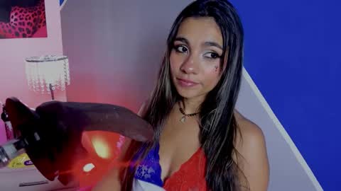 Snapshot of catalina_whore1 chatting on September 25, 12:17 am catalina_whore1 online show from September 25, 12:17 am