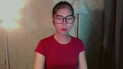 Snapshot of catherine_365 chatting on October 19, 7:40 pm catherine_365 online show from October 19, 7:40 pm