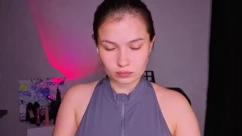 catherinekaris online show from June 25, 9:14 am