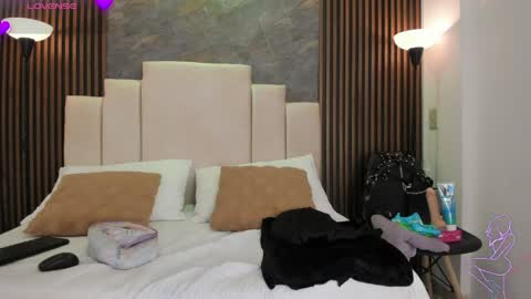 catiusca_reyes_03 online show from March 23, 12:32 pm