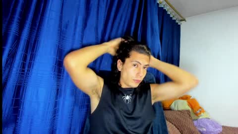 catnuaa online show from April 5, 4:09 am