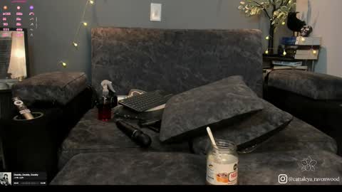 Cattaleya Ravenwood online show from January 14, 2:14 pm