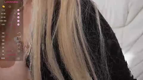 cattch_me online show from October 31, 9:10 am