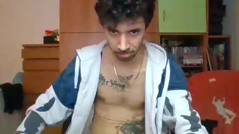 cazzone98italiano online show from November 18, 9:51 pm