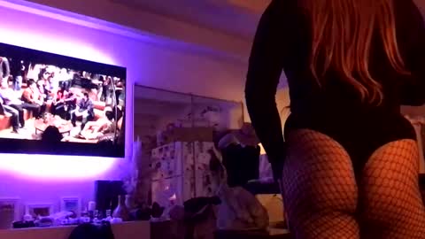 Sissy boy online show from December 3, 5:59 am