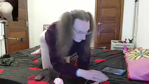 Adalyn online show from October 20, 8:19 am