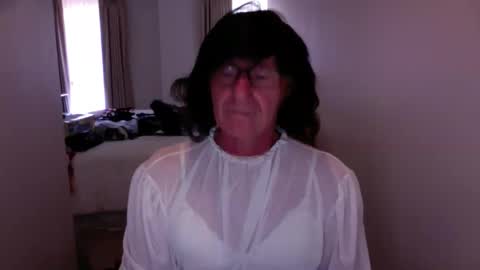 Elle online show from February 9, 2:06 am