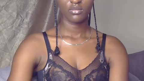 cee_queen online show from June 23, 3:47 am
