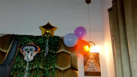 celene_rosejs online show from May 2, 11:27 am