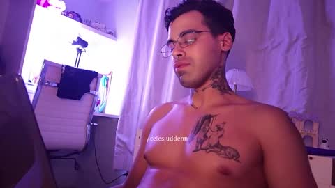 Snapshot of celesluddenn chatting on October 14, 4:48 am Celes online show from October 14, 4:48 am