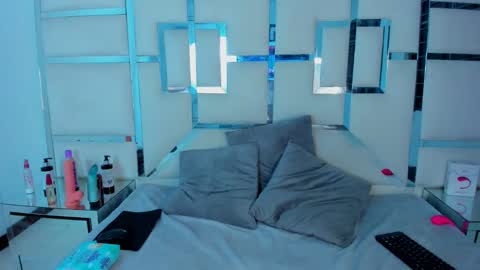 celeste_hillx online show from February 27, 6:57 am