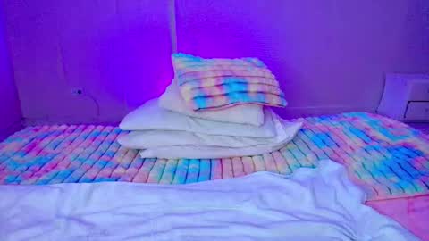 celesteeeuph online show from February 3, 2:53 am