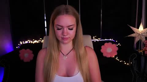 celestenoirr online show from May 11, 3:07 pm