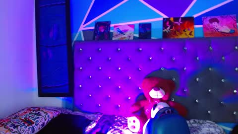 I am Valentinn online show from February 3, 5:28 pm