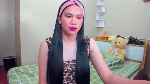 celestinaxisabella online show from March 6, 2:54 am