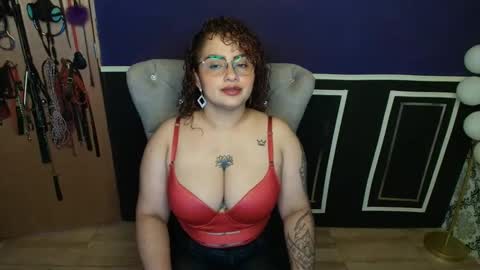       online show from April 7, 12:18 pm