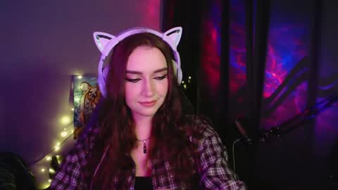 celia_sensual_ online show from May 3, 9:10 pm