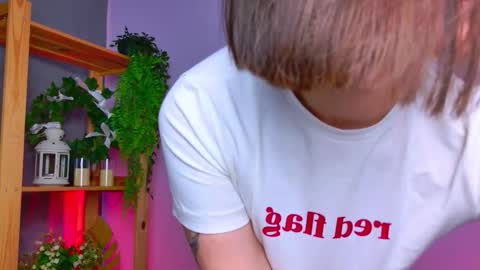  Celine  online show from February 14, 3:42 am