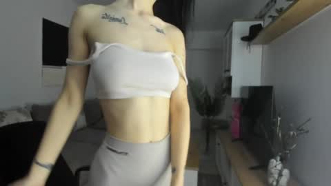 Celine Roxelle online show from May 9, 4:02 pm