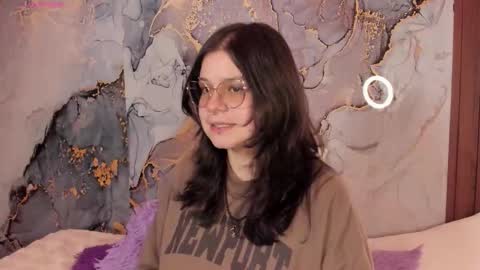 Hello guys my name is Sofi and Lizzie and  Vanessa online show from February 15, 4:26 am